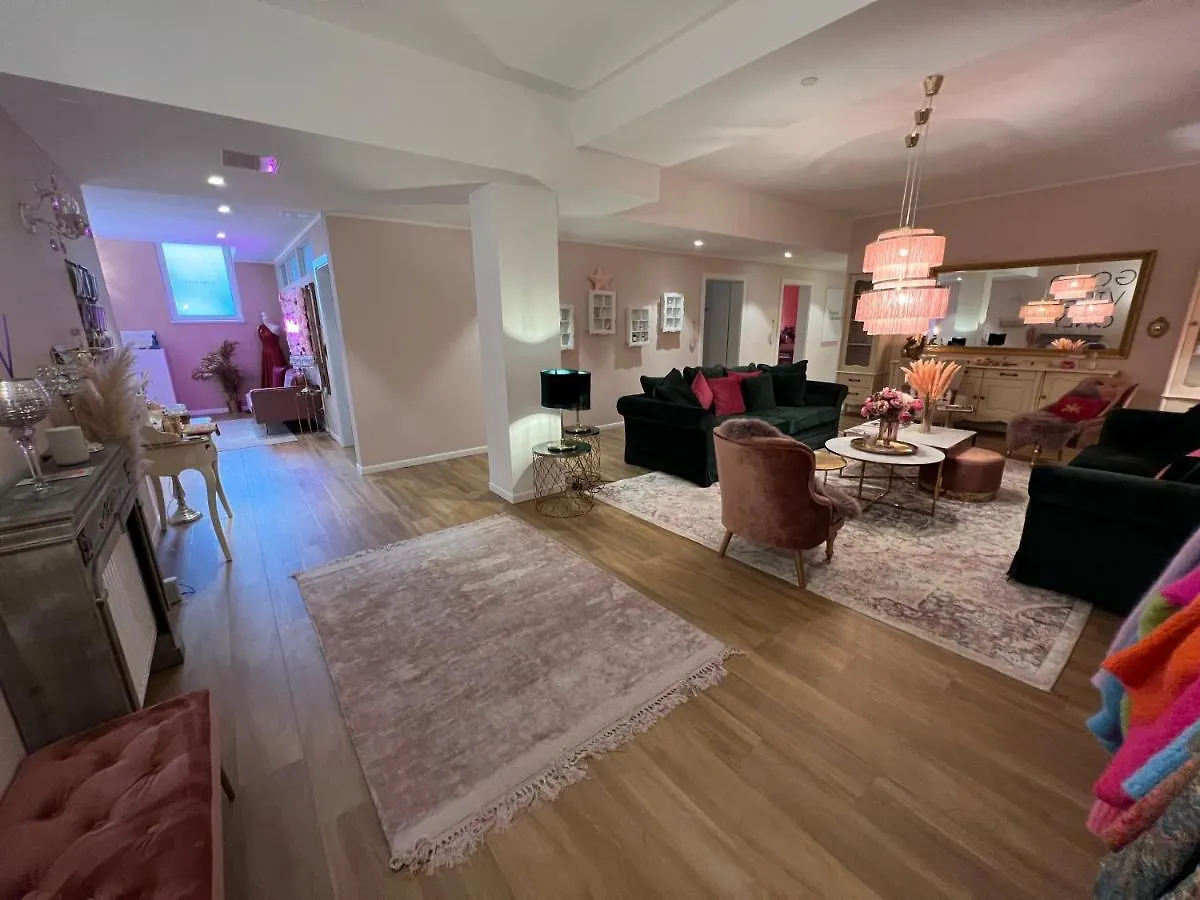 Der Salon Hostel Vienna Austria
